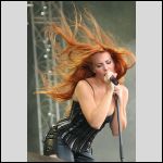 Simone Simons